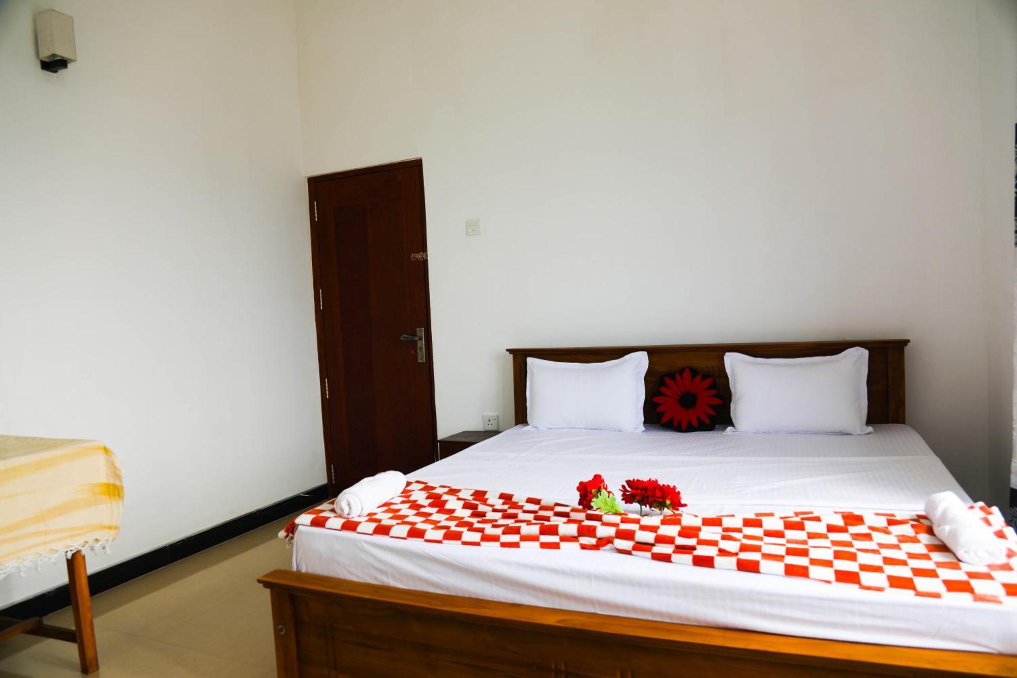 Mountain Bliss Villa Peradeniya Luaran gambar
