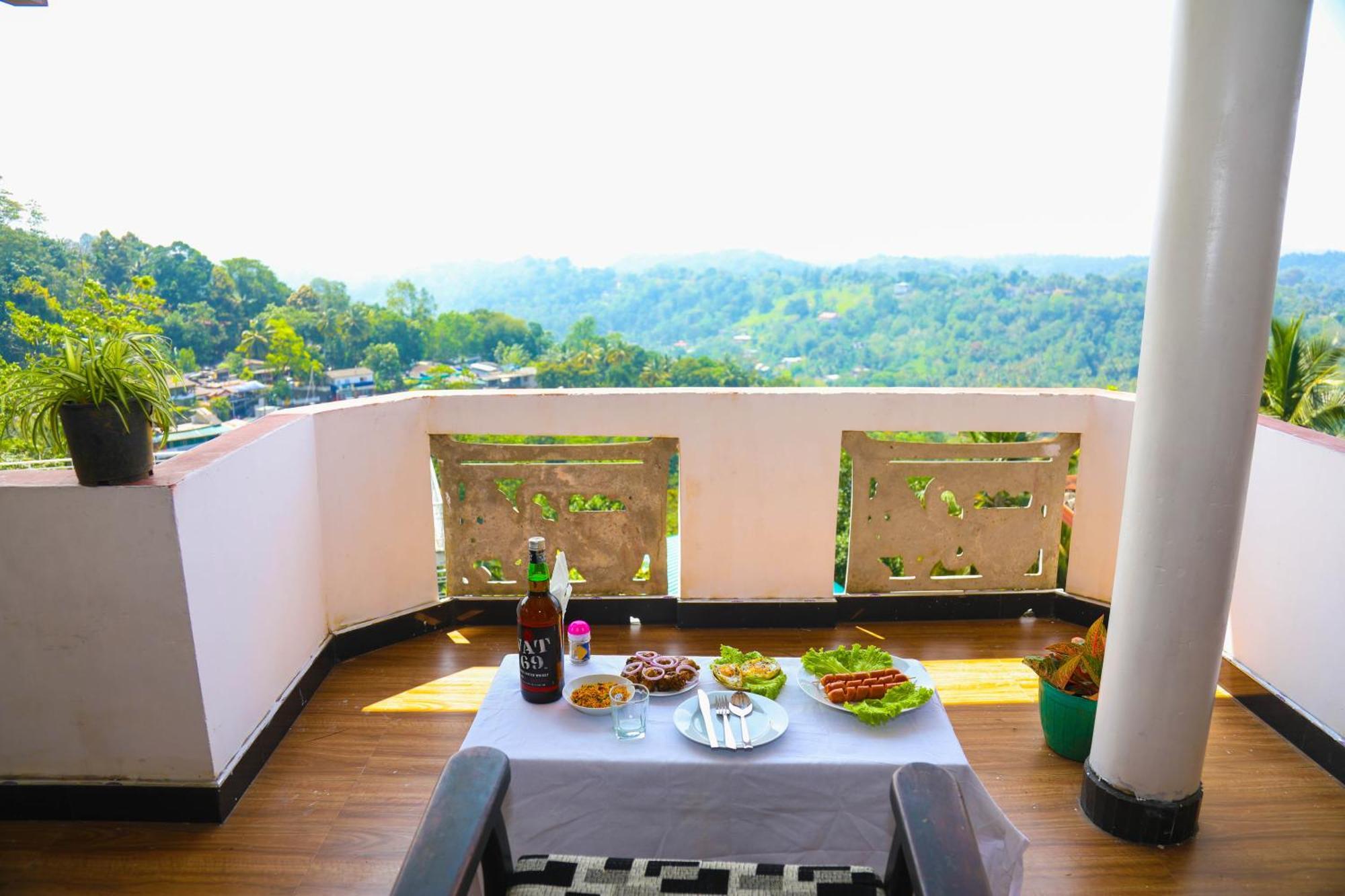 Mountain Bliss Villa Peradeniya Luaran gambar